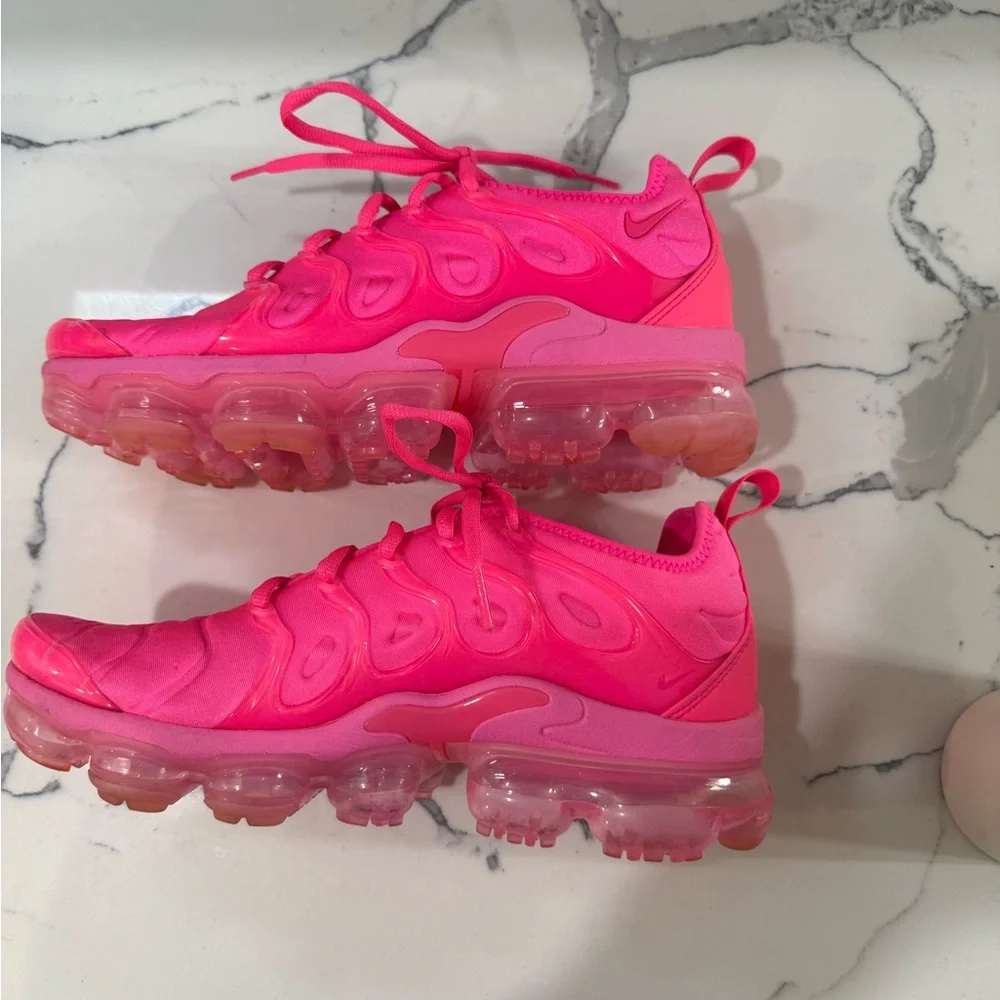 Nike Air Vapormax Plus hot pink - Picture 2 of 8